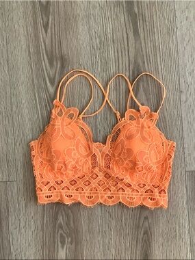 Women's Cross Strap & Stretchy Smocked Back  Lace Bralette Pad Bra Top